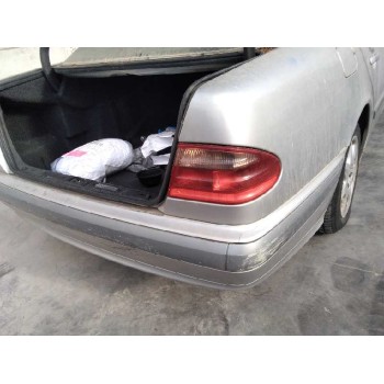 mercedes-benz clase e (w210) berlina diesel del año 2001