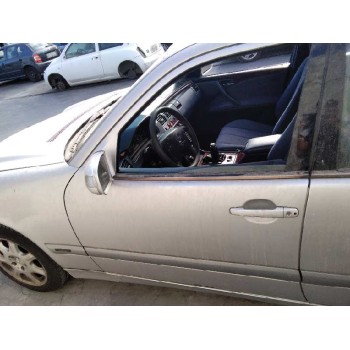 mercedes-benz clase e (w210) berlina diesel del año 2001