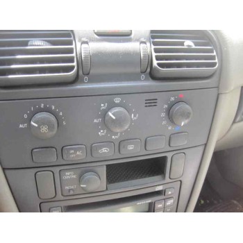 volvo s40 berlina del año 2004