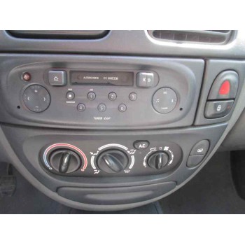 renault megane i fase 2 berlina (ba0) del año 2000