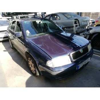 skoda octavia berlina (1u2) del año 2001