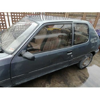 peugeot 205 berlina del año 1990