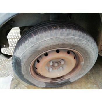 peugeot 205 berlina del año 1990