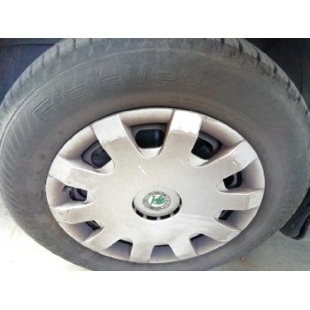 skoda octavia berlina (1u2) del año 2001