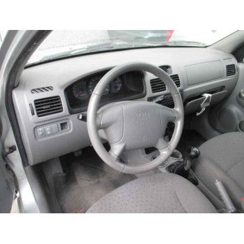 kia rio del año 2004