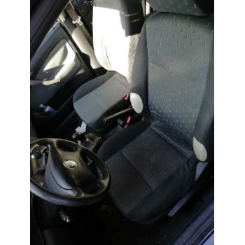 skoda octavia berlina (1u2) del año 2001