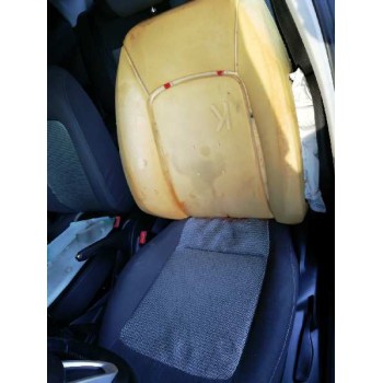 seat ibiza (6j5) del año 2008