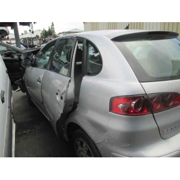 seat ibiza (6l1) del año 2002