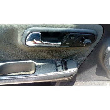 seat ibiza (6l1) del año 2002