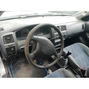 nissan almera (n15) del año 2000