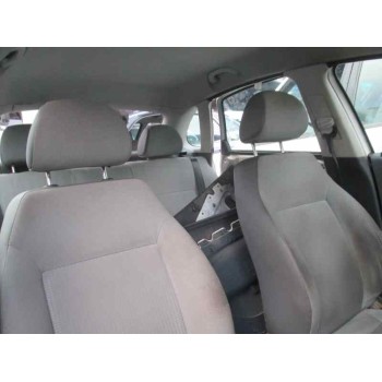 seat ibiza (6l1) del año 2002