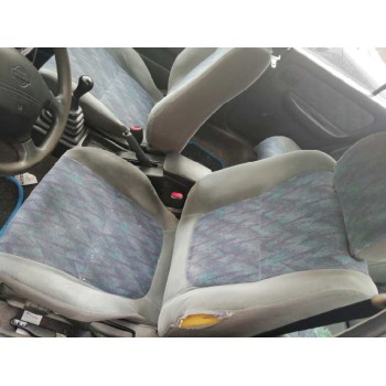 nissan almera (n15) del año 2000