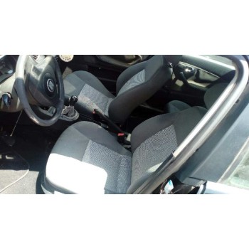 seat ibiza (6l1) del año 2002