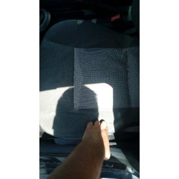 seat ibiza (6l1) del año 2002