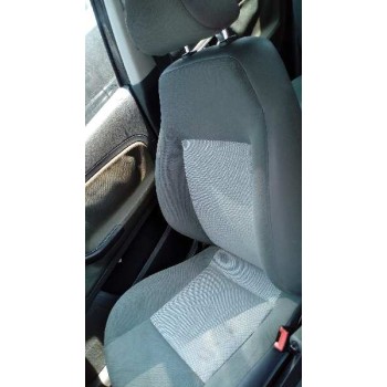 seat ibiza (6l1) del año 2002