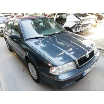 skoda octavia berlina (1u2) del año 1999