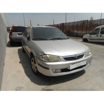 mazda 323 berlina f/s (bj) del año 2000