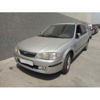 mazda 323 berlina f/s (bj) del año 2000