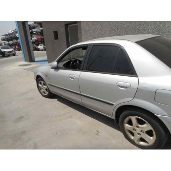 mazda 323 berlina f/s (bj) del año 2000