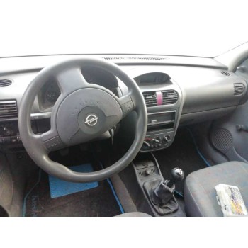 opel corsa c del año 2001