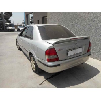 mazda 323 berlina f/s (bj) del año 2000