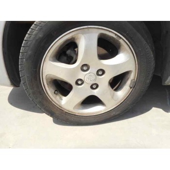 mazda 323 berlina f/s (bj) del año 2000