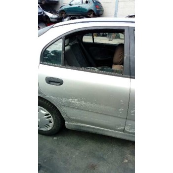 mitsubishi carisma berlina 5 (da0)1995) del año 1997