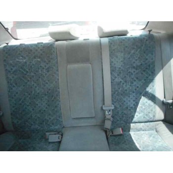 mazda 323 berlina f/s (bj) del año 2000