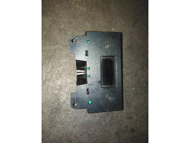 Recambio de display para peugeot 206 berlina 1.4 hdi referencia OEM IAM  FICHA 6 PINES 1 BOMBILLA