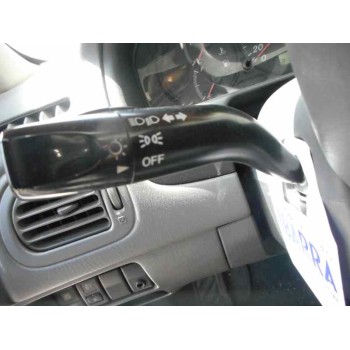 mazda 323 berlina f/s (bj) del año 2000