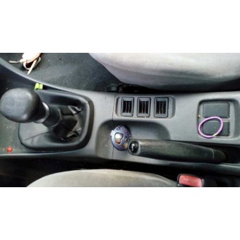 mitsubishi carisma berlina 5 (da0)1995) del año 1997