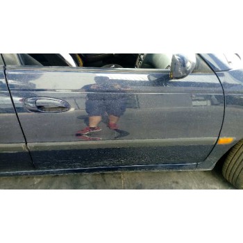 toyota avensis berlina (t 22) del año 2000