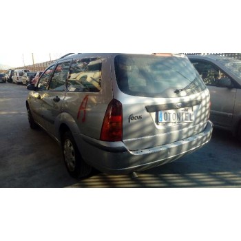 ford focus turnier (cak) del año 2004