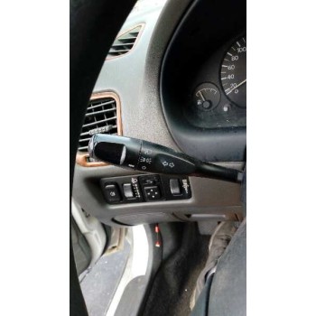 mitsubishi carisma berlina 5 (da0)1995) del año 1997