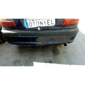 toyota avensis berlina (t 22) del año 2000