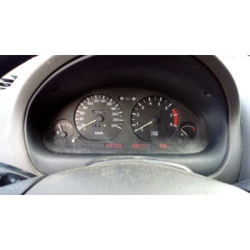 mitsubishi carisma berlina 5 (da0)1995) del año 1997