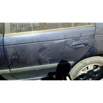 toyota avensis berlina (t 22) del año 2000