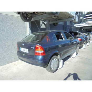 opel astra g berlina del año 2002