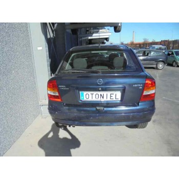 opel astra g berlina del año 2002