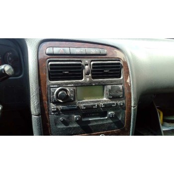 toyota avensis berlina (t 22) del año 2000