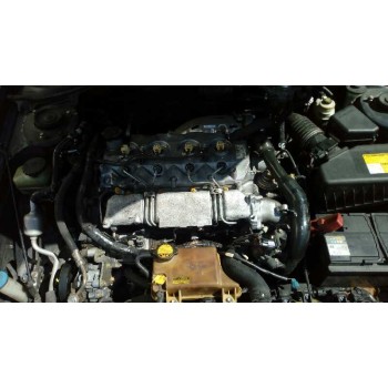 toyota avensis berlina (t 22) del año 2000