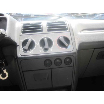 peugeot 205 berlina del año 1988