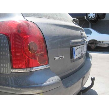 toyota avensis berlina (t25) del año 2005