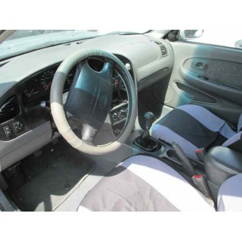 kia shuma ii del año 2001