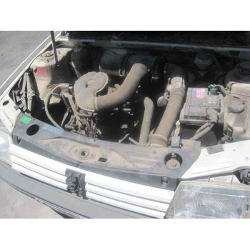 peugeot 205 berlina del año 1988