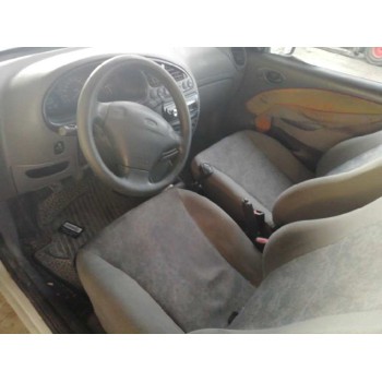 ford fiesta berlina del año 1999