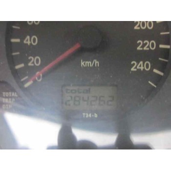 toyota avensis berlina (t 22) del año 1998