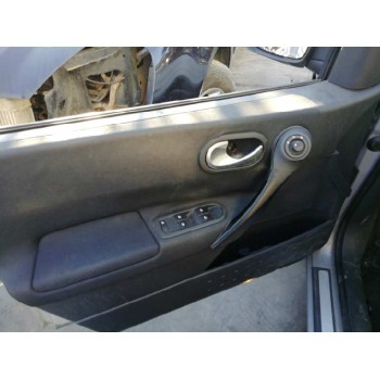 renault megane ii classic berlina del año 2004