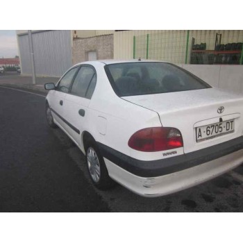 toyota avensis berlina (t 22) del año 1998