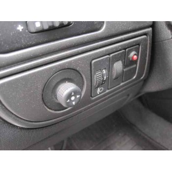 citroën xsara berlina del año 1999